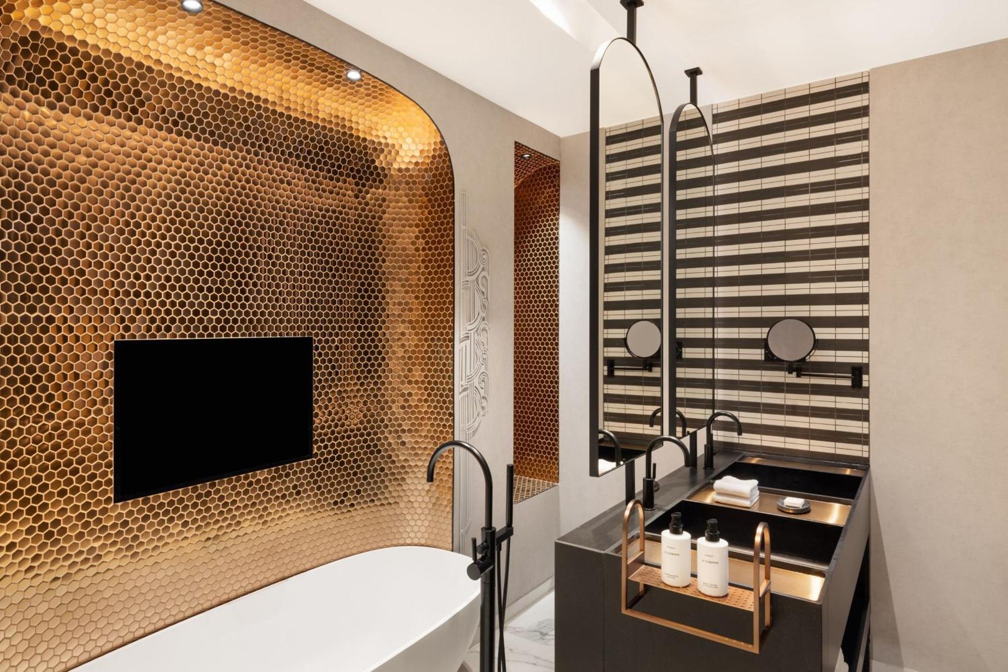 Paragraph Freedom Square, A Luxury Collection Hotel, Tbilissi Extérieur photo